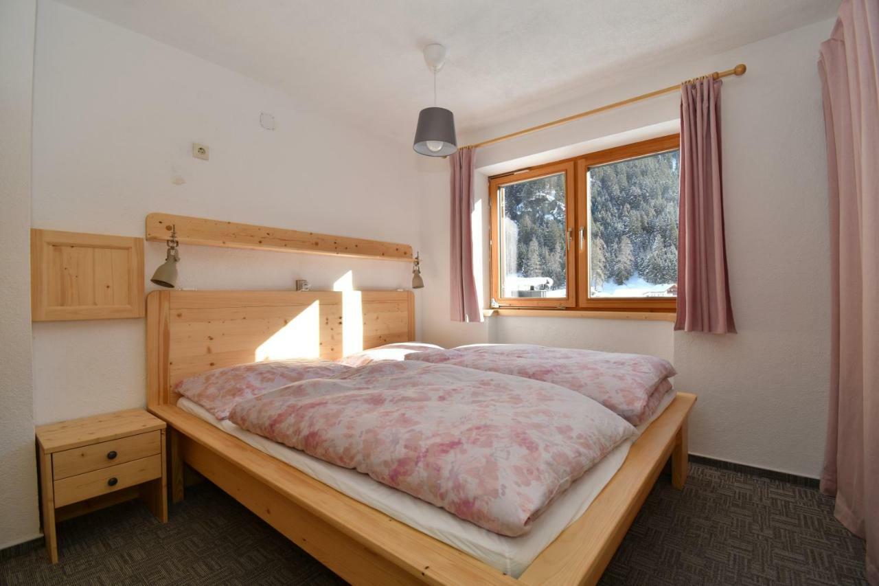 Appartement Haus Hubertus à Sankt Leonhard im Pitztal Extérieur photo